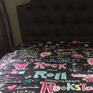 DONATED Comforter 2 Shams Sheet set